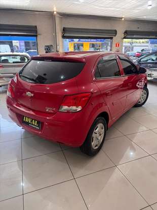 CHEVROLET-ONIX-2015
