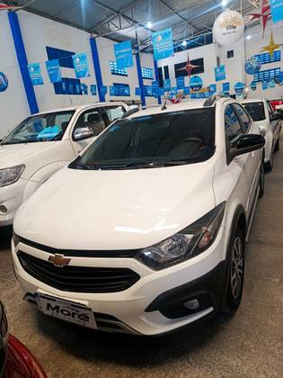 CHEVROLET ONIX 1.4 MPFI ACTIV 8V FLEX 4P AUTOMÁTICO