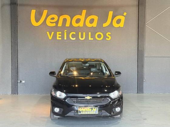 CHEVROLET ONIX 1.4 MPFI ACTIV 8V FLEX 4P AUTOMÁTICO
