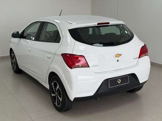 CHEVROLET-ONIX-1.4 MPFI LT 8V FLEX 4P MANUAL CHEVROLET-ONIX-2017