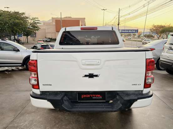 CHEVROLET-S10-2.4 LT 4X2 CD 8V FLEX 4P MANUAL CHEVROLET-S10-2013