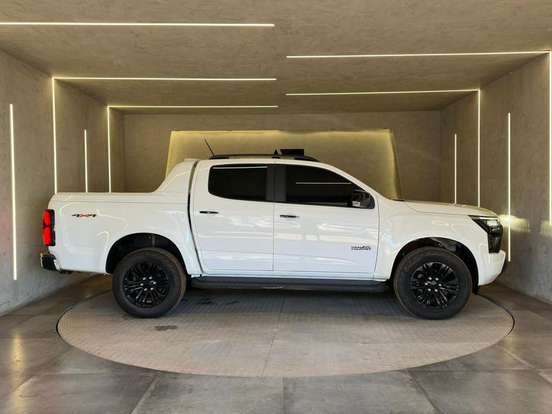 CHEVROLET-S10-2.8 16V TURBO DIESEL HIGH COUNTRY CD 4X4 AUTOMÁTICO CHEVROLET-S10-2024