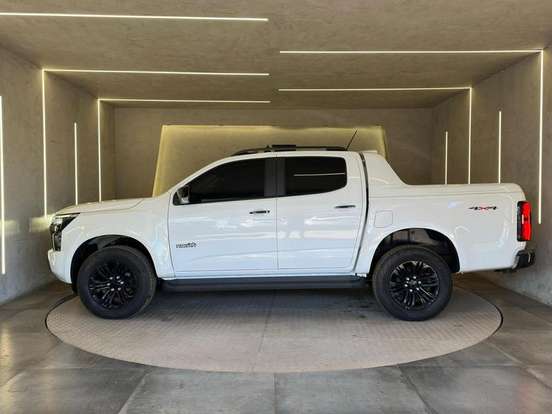 CHEVROLET-S10-2.8 16V TURBO DIESEL HIGH COUNTRY CD 4X4 AUTOMÁTICO CHEVROLET-S10-2024