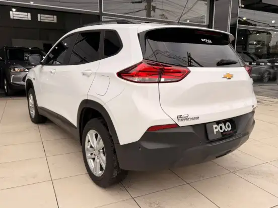 CHEVROLET-TRACKER-2021