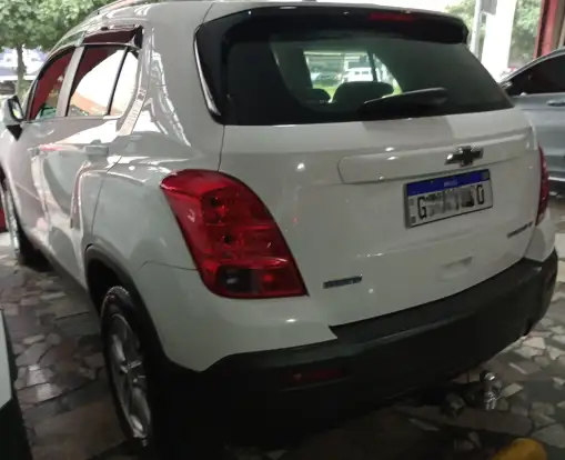CHEVROLET-TRACKER-2015
