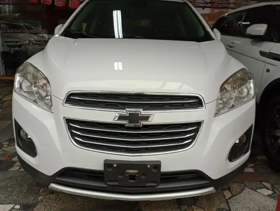 CHEVROLET-TRACKER-2015