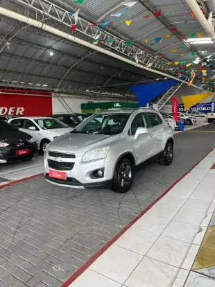 CHEVROLET-TRACKER-2015