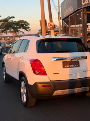 CHEVROLET-TRACKER-2014