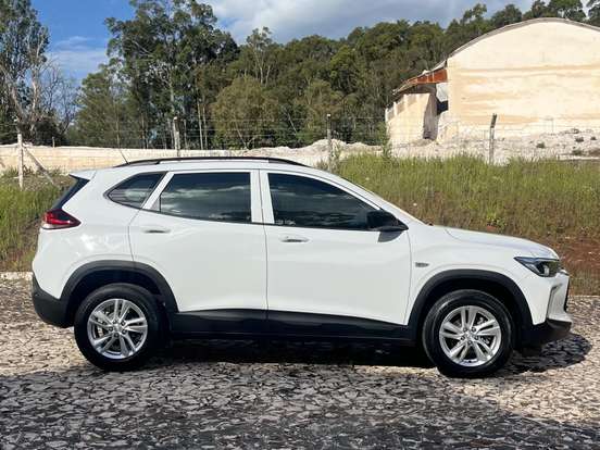 CHEVROLET-TRACKER-2020