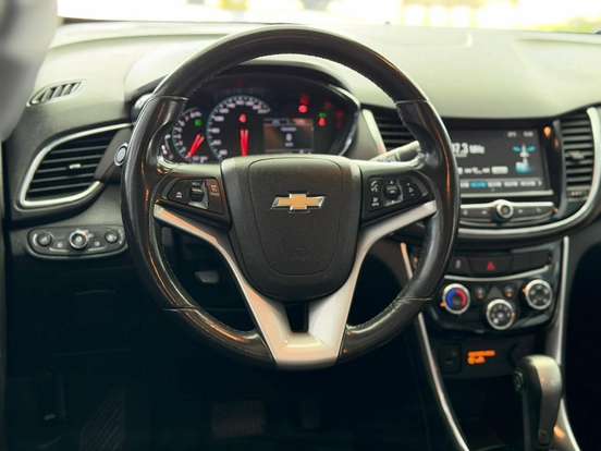 CHEVROLET-TRACKER-2018