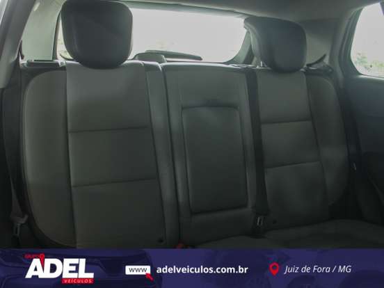 CHEVROLET-TRACKER-2013
