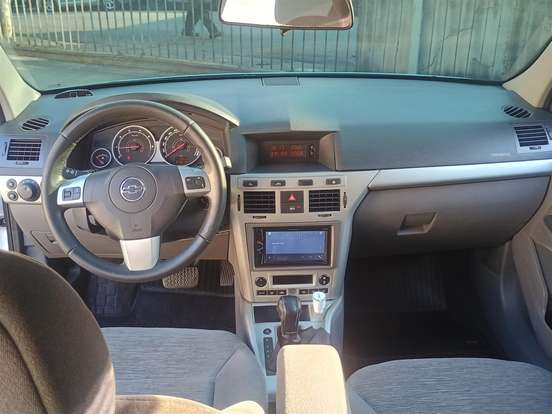 CHEVROLET-VECTRA-2010