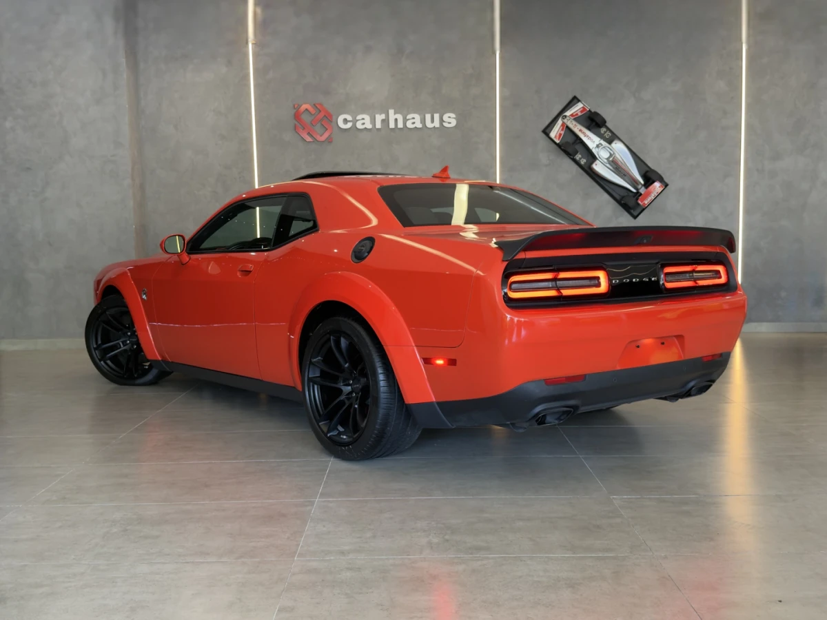 Dodge Challenger — foto 8