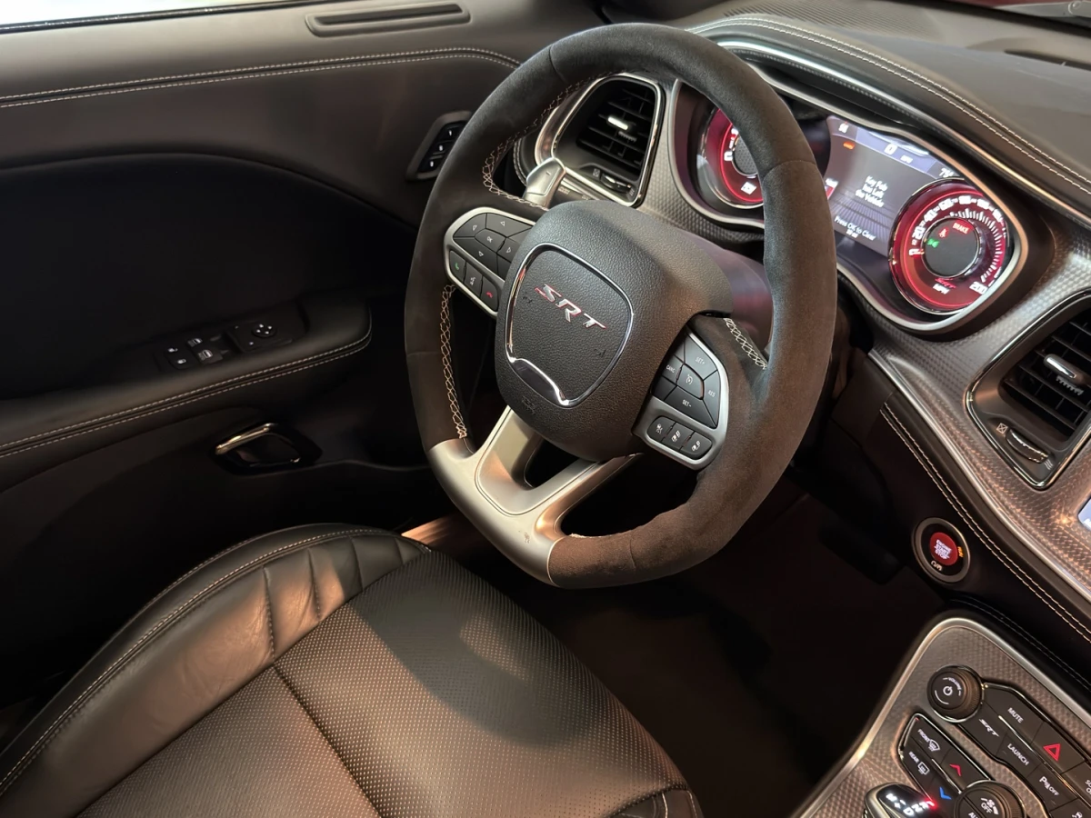 Dodge Challenger — foto 12