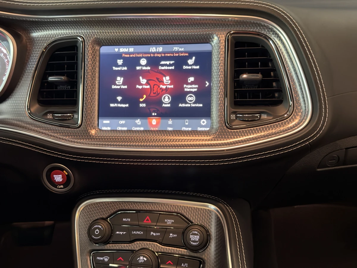 Dodge Challenger — foto 16