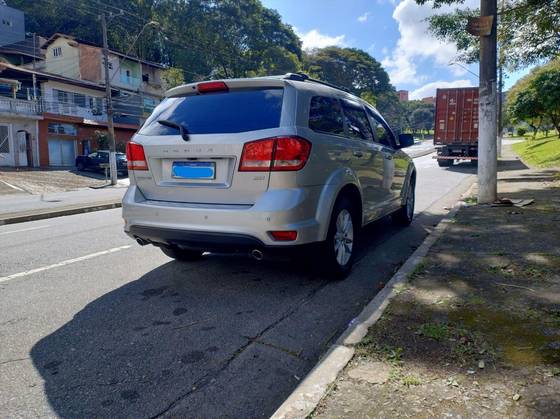 DODGE JOURNEY 3.6 SXT V6 GASOLINA 4P AUTOMÁTICO