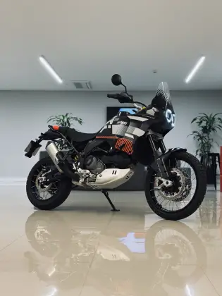 DUCATI DESERT X DUCATI DESERT X