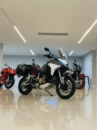 DUCATI MULTISTRADA 1200 V4 S DUCATI MULTISTRADA 1200 V4 S