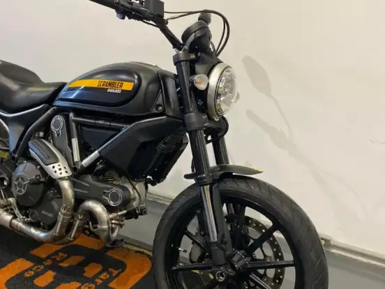 DUCATI-SCRAMBLER FULL THROTTLE DUCATI-SCRAMBLER FULL THROTTLE-2016