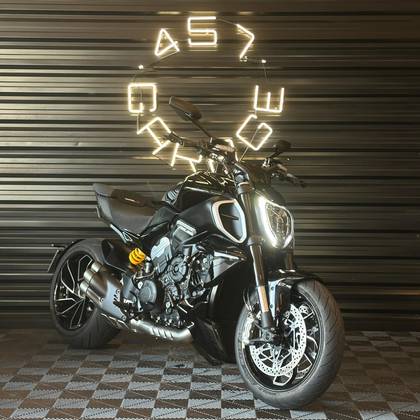 DUCATI DIAVEL V4 