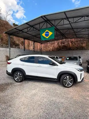 FIAT-FASTBACK-2022