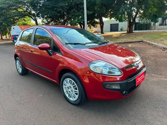 FIAT PUNTO 1.6 ESSENCE 16V FLEX 4P MANUAL