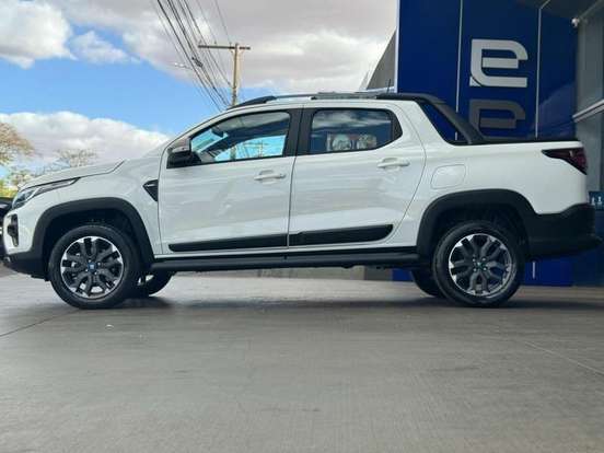 FIAT-STRADA-2025