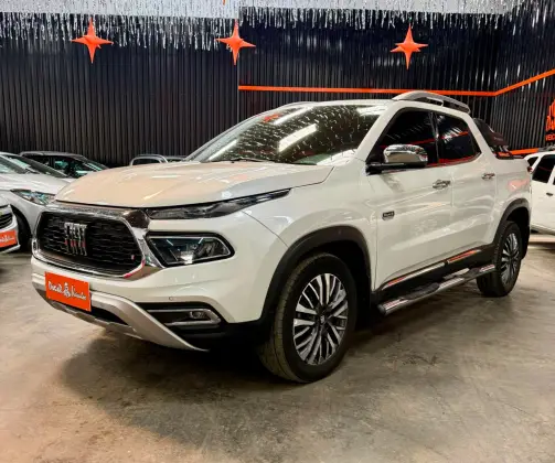 FIAT TORO 2.0 16V TURBO DIESEL RANCH 4WD AT9 FIAT TORO 2.0 16V TURBO DIESEL RANCH 4WD AT9