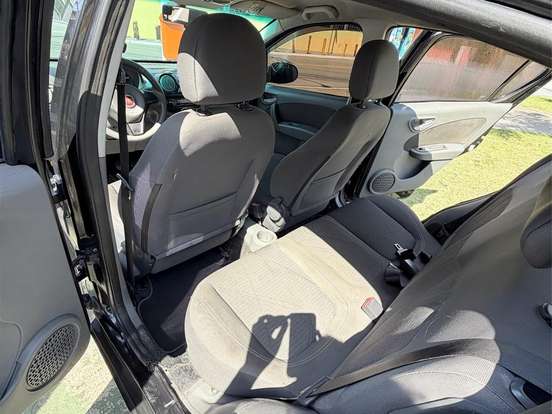 FIAT-PALIO-1.4 MPI ATTRACTIVE 8V FLEX 4P MANUAL FIAT-PALIO-2015
