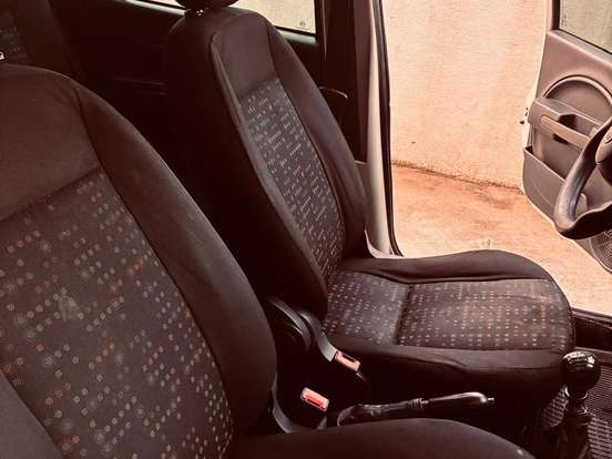 FIAT-UNO-1.0 EVO VIVACE 8V FLEX 2P MANUAL FIAT-UNO-2012