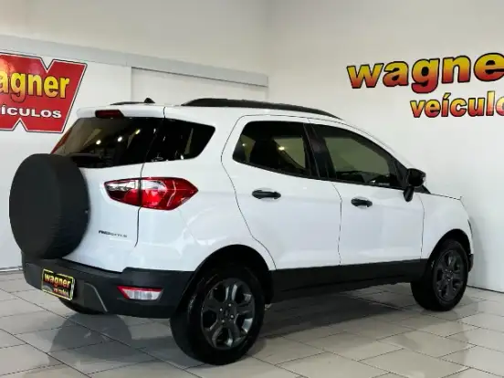 FORD-ECOSPORT-1.5 TI-VCT FLEX SE MANUAL FORD-ECOSPORT-2018