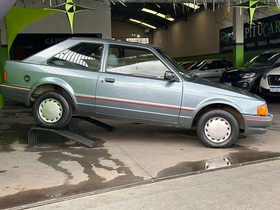 FORD-ESCORT-1.0 HOBBY 8V GASOLINA 2P MANUAL FORD-ESCORT-1995