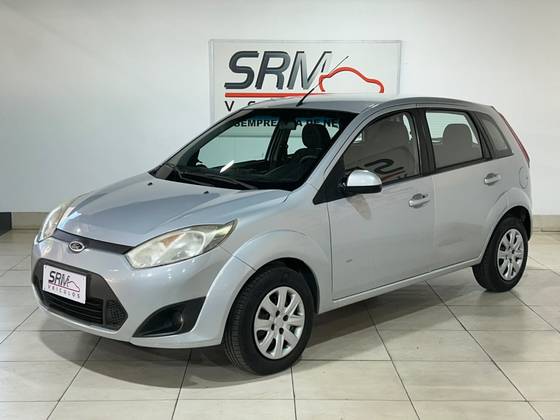 FORD FIESTA 1.0 ROCAM SE PLUS HATCH 8V FLEX 4P MANUAL