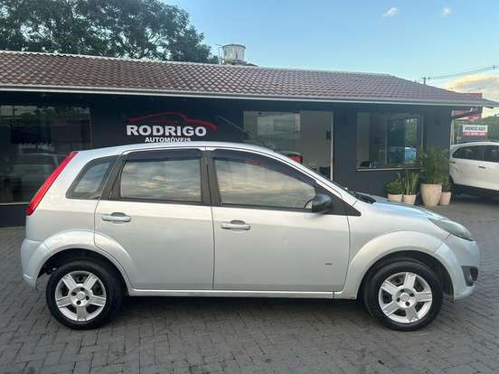 FORD-FIESTA-1.6 ROCAM SE 8V FLEX 4P MANUAL FORD-FIESTA-2013