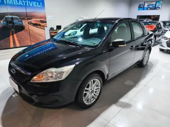 FORD FOCUS 2.0 GLX SEDAN 16V FLEX 4P MANUAL FORD FOCUS 2.0 GLX SEDAN 16V FLEX 4P MANUAL