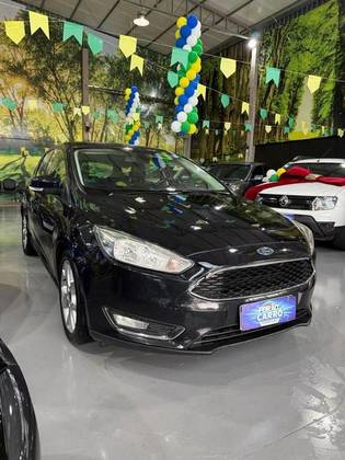 FORD FOCUS 2.0 SE FASTBACK 16V FLEX 4P POWERSHIFT