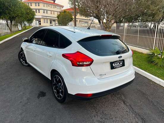 FORD-FOCUS-2018