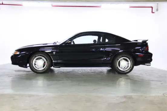 FORD-MUSTANG-1995