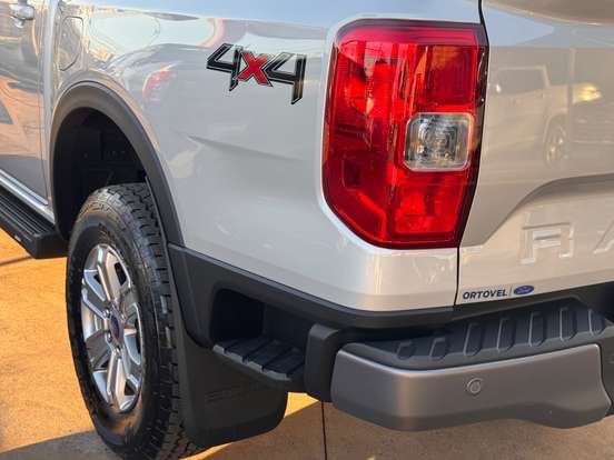 FORD-RANGER-2.0 TURBO DIESEL CD XLS 4X4 AUTOMÁTICO FORD-RANGER-2024