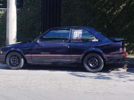 FORD-ESCORT-2.0 I GHIA 8V GASOLINA 2P MANUAL FORD-ESCORT-1992