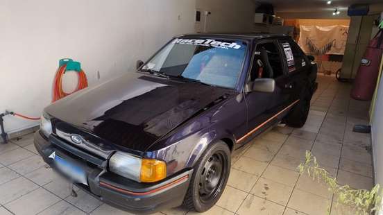 FORD-ESCORT-1992