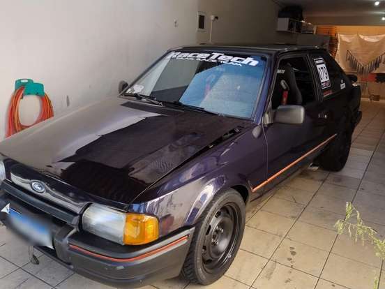 FORD-ESCORT-2.0 I GHIA 8V GASOLINA 2P MANUAL FORD-ESCORT-1992