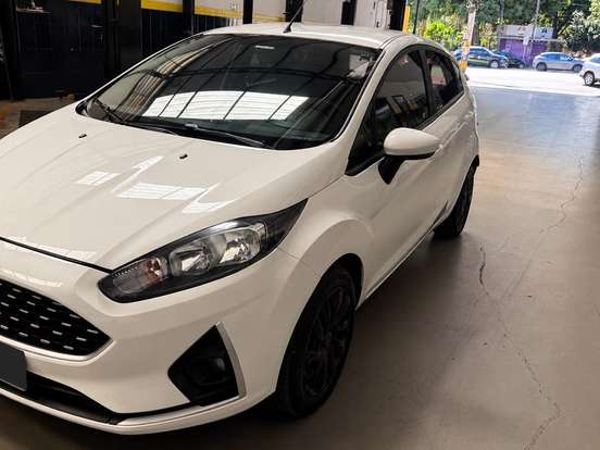 FORD-FIESTA-1.6 TI-VCT FLEX SE PLUS POWERSHIFT FORD-FIESTA-2018