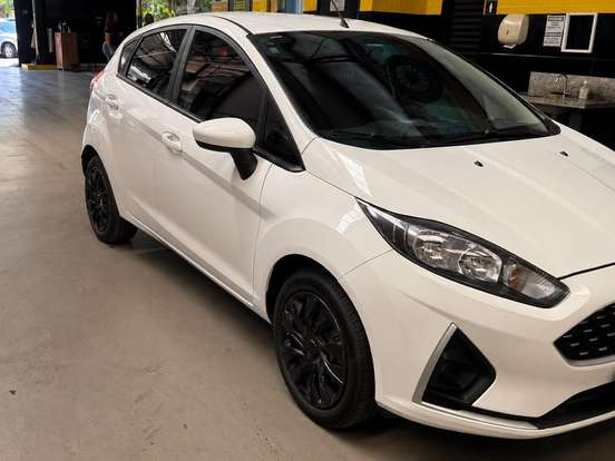 FORD-FIESTA-1.6 TI-VCT FLEX SE PLUS POWERSHIFT FORD-FIESTA-2018