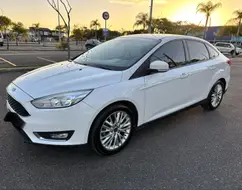 FORD FOCUS 2.0 SE FASTBACK 16V FLEX 4P POWERSHIFT FORD FOCUS 2.0 SE FASTBACK 16V FLEX 4P POWERSHIFT