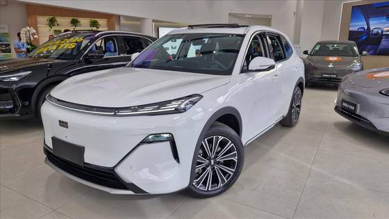 GEELY EX5 EM-i 1.5 PHEV MAX E-DHT
