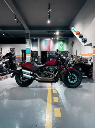 HARLEY-DAVIDSON-SOFTAIL FAT BOB 114-2021