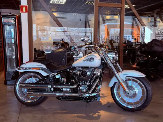HARLEY-DAVIDSON SOFTAIL FAT BOY 117 HARLEY-DAVIDSON SOFTAIL FAT BOY 117