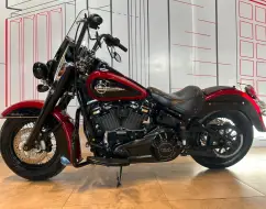 HARLEY-DAVIDSON SOFTAIL HERITAGE CLASSIC 114 HARLEY-DAVIDSON SOFTAIL HERITAGE CLASSIC 114