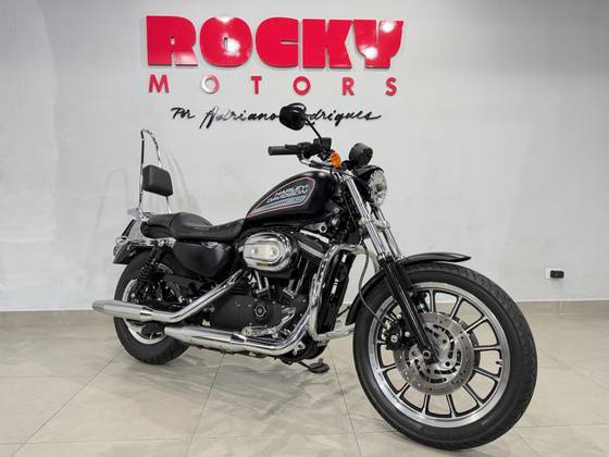 HARLEY-DAVIDSON SPORTSTER XL 883 R 